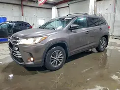 5TDJZRFH1JS828438 2018 TOYOTA HIGHLANDER
