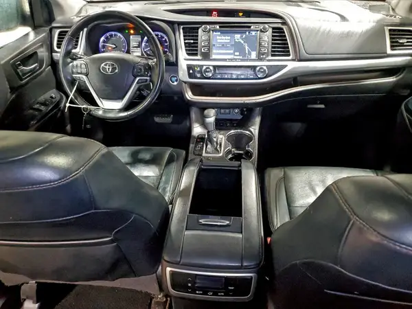 5TDJZRFH1JS828438 2018 TOYOTA HIGHLANDER - Image 8