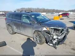 5TDJZRFH1JS830061 2018 TOYOTA HIGHLANDER