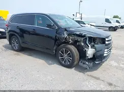 5TDJZRFH1JS862900 2018 TOYOTA HIGHLANDER