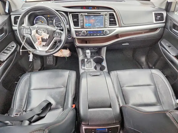 5TDJZRFH1JS872990 2018 TOYOTA HIGHLANDER - Image 8