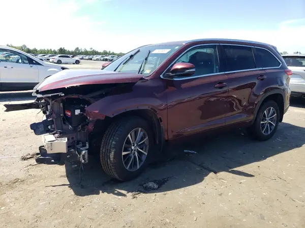 5TDJZRFH1JS880264 2018 TOYOTA HIGHLANDER - Image 1
