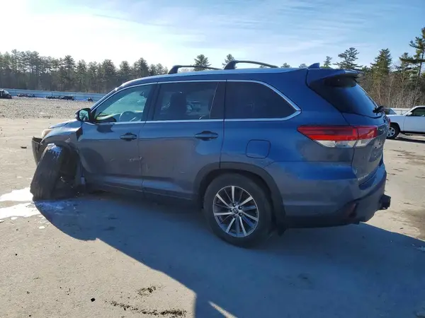 5TDJZRFH1JS894066 2018 TOYOTA HIGHLANDER - Image 2