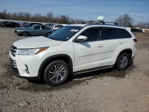 5TDJZRFH1JS894696 2018 TOYOTA HIGHLANDER - Image 1