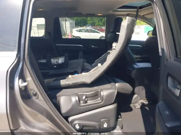 5TDJZRFH1JS895847 2018 TOYOTA HIGHLANDER - Image 8