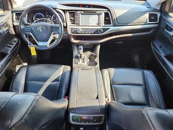 5TDJZRFH1JS899171 2018 TOYOTA HIGHLANDER - Image 8