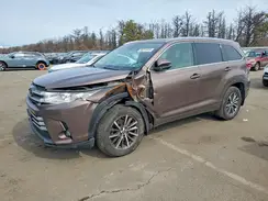5TDJZRFH1JS902201 2018 TOYOTA HIGHLANDER