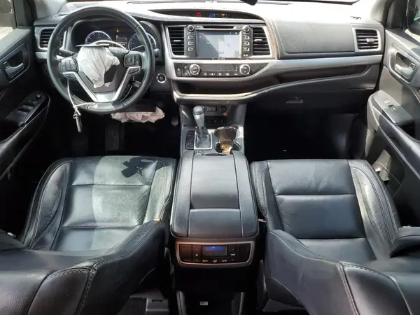 5TDJZRFH1JS907057 2018 TOYOTA HIGHLANDER - Image 8