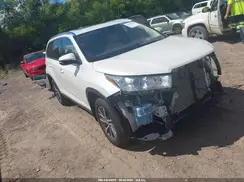 5TDJZRFH1KS563585 2019 TOYOTA HIGHLANDER