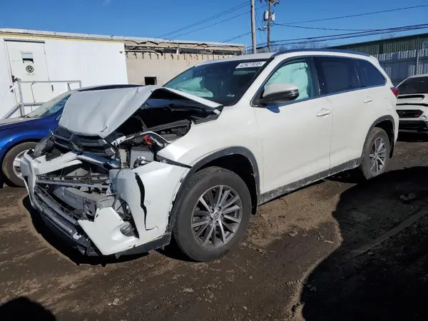 5TDJZRFH1KS563702 2019 TOYOTA HIGHLANDER - Image 1
