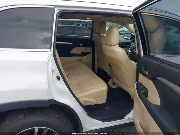 5TDJZRFH1KS567376 2019 TOYOTA HIGHLANDER - Image 8
