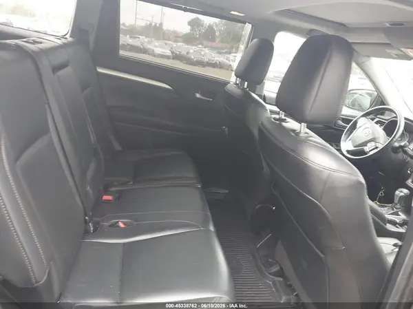 5TDJZRFH1KS569094 2019 TOYOTA HIGHLANDER - Image 8
