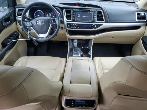 5TDJZRFH1KS572240 2019 TOYOTA HIGHLANDER - Image 8