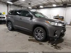 5TDJZRFH1KS572335 2019 TOYOTA HIGHLANDER
