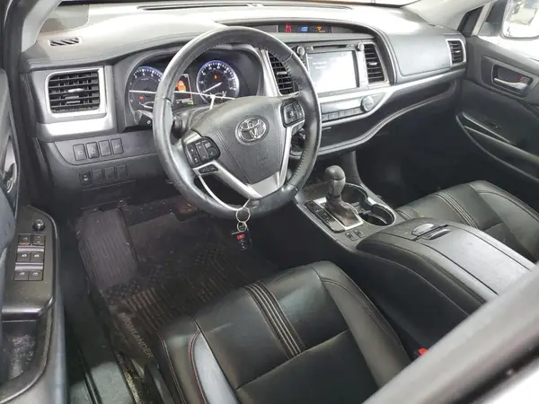 5TDJZRFH1KS574215 2019 TOYOTA HIGHLANDER - Image 8