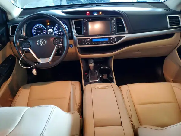 5TDJZRFH1KS578412 2019 TOYOTA HIGHLANDER - Image 8