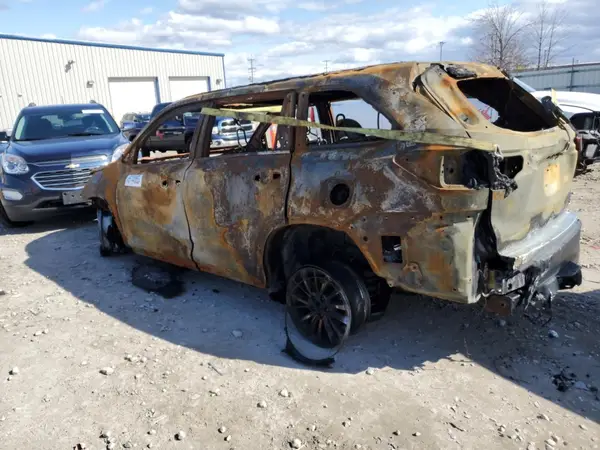 5TDJZRFH1KS579849 2019 TOYOTA HIGHLANDER - Image 2