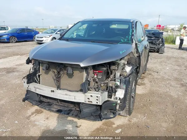 5TDJZRFH1KS587689 2019 TOYOTA HIGHLANDER - Image 2