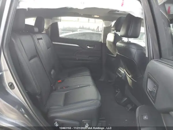 5TDJZRFH1KS588213 2019 TOYOTA HIGHLANDER - Image 8