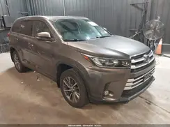 5TDJZRFH1KS593492 2019 TOYOTA HIGHLANDER