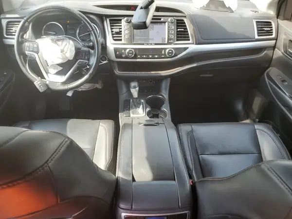 5TDJZRFH1KS595033 2019 TOYOTA HIGHLANDER - Image 8