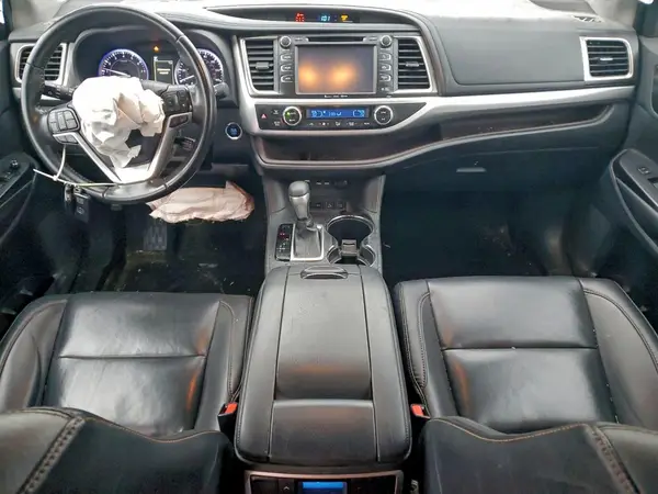 5TDJZRFH1KS595176 2019 TOYOTA HIGHLANDER - Image 8