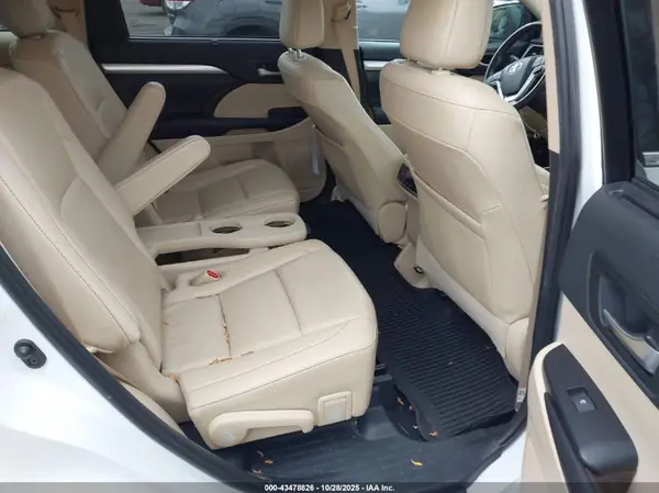 5TDJZRFH1KS595341 2019 TOYOTA HIGHLANDER - Image 8