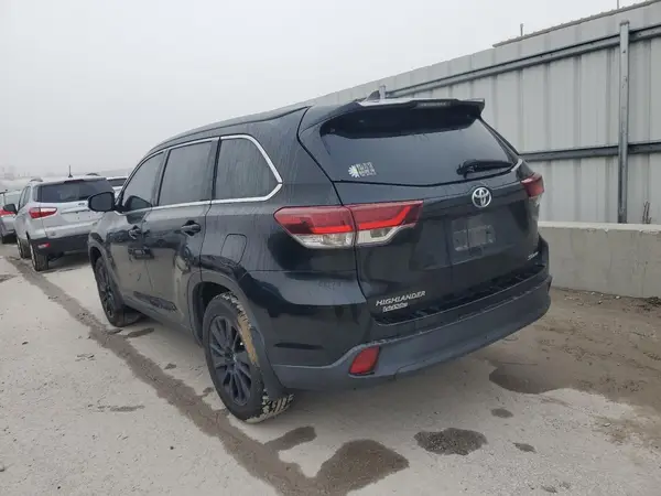 5TDJZRFH1KS603809 2019 TOYOTA HIGHLANDER - Image 2