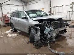 5TDJZRFH1KS606502 2019 TOYOTA HIGHLANDER