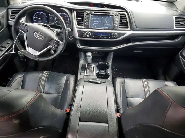 5TDJZRFH1KS612297 2019 TOYOTA HIGHLANDER - Image 8