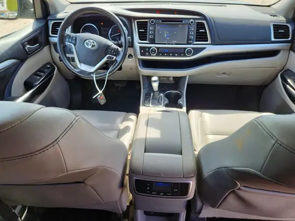 5TDJZRFH1KS615703 2019 TOYOTA HIGHLANDER - Image 8