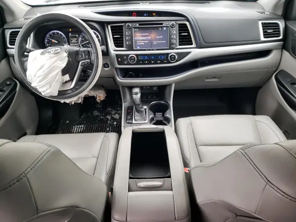 5TDJZRFH1KS615815 2019 TOYOTA HIGHLANDER - Image 8