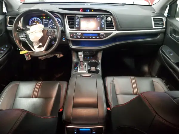 5TDJZRFH1KS622330 2019 TOYOTA HIGHLANDER - Image 8