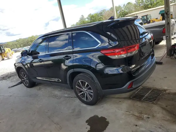 5TDJZRFH1KS703022 2019 TOYOTA HIGHLANDER - Image 2