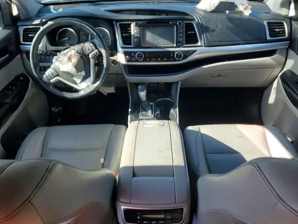 5TDJZRFH1KS703490 2019 TOYOTA HIGHLANDER - Image 8