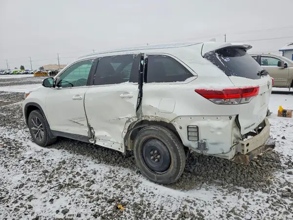 5TDJZRFH1KS711198 2019 TOYOTA HIGHLANDER - Image 2