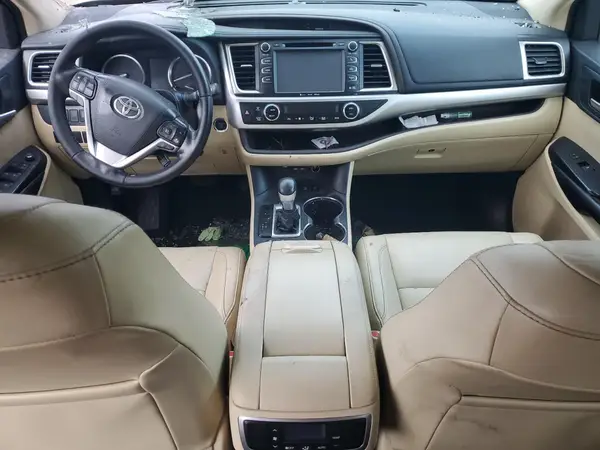 5TDJZRFH1KS714893 2019 TOYOTA HIGHLANDER - Image 8