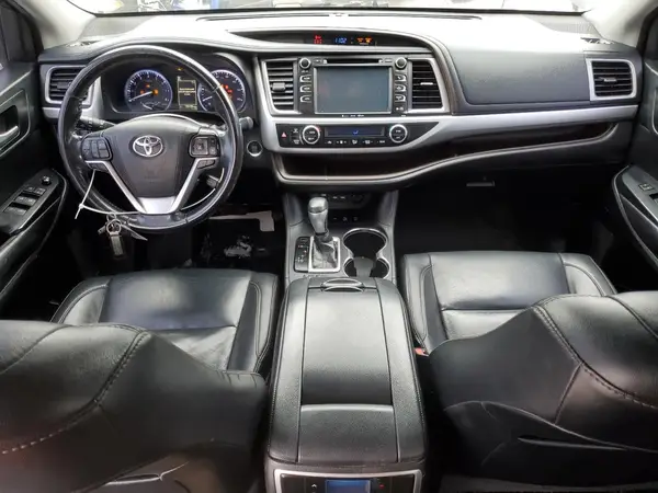 5TDJZRFH1KS916424 2019 TOYOTA HIGHLANDER - Image 8