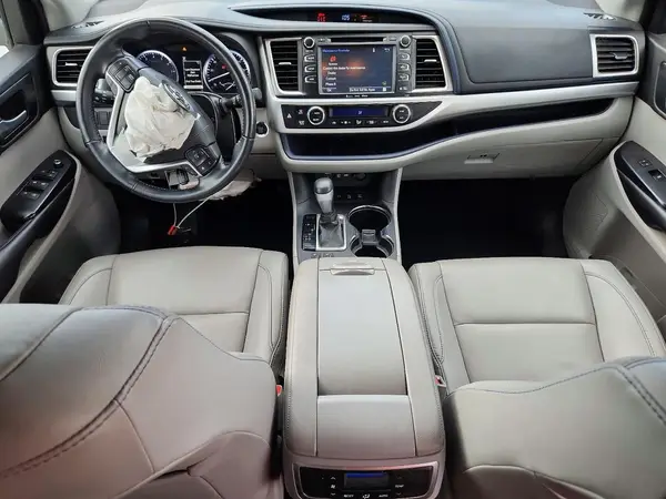 5TDJZRFH1KS921591 2019 TOYOTA HIGHLANDER - Image 8