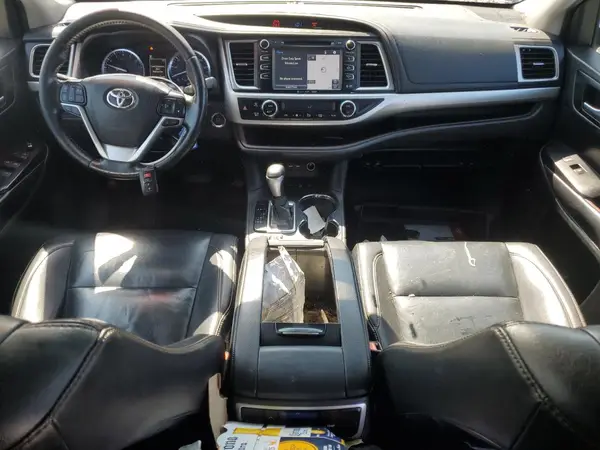 5TDJZRFH1KS927925 2019 TOYOTA HIGHLANDER - Image 8