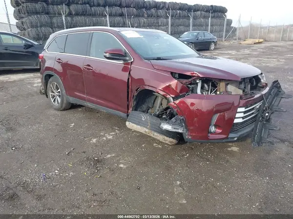 5TDJZRFH1KS928976 2019 TOYOTA HIGHLANDER - Image 1
