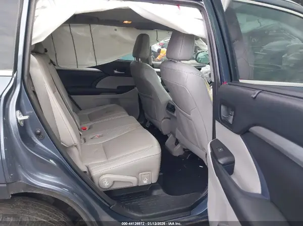 5TDJZRFH1KS934339 2019 TOYOTA HIGHLANDER - Image 8