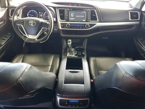 5TDJZRFH1KS936074 2019 TOYOTA HIGHLANDER - Image 8
