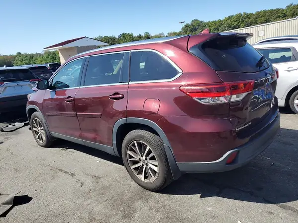 5TDJZRFH1KS949620 2019 TOYOTA HIGHLANDER - Image 2