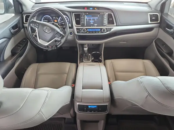 5TDJZRFH1KS956941 2019 TOYOTA HIGHLANDER - Image 8