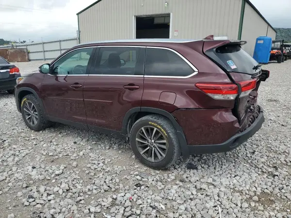 5TDJZRFH1KS978888 2019 TOYOTA HIGHLANDER - Image 2