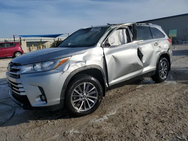 5TDJZRFH1KS990278 2019 TOYOTA HIGHLANDER - Image 1