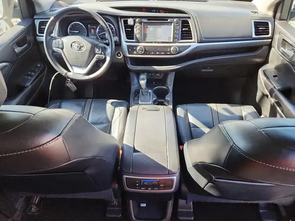5TDJZRFH2HS365168 2017 TOYOTA HIGHLANDER - Image 8