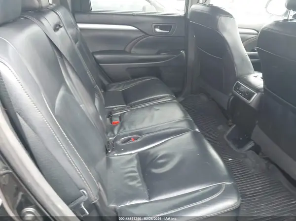 5TDJZRFH2HS367521 2017 TOYOTA HIGHLANDER - Image 8
