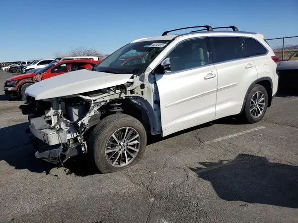 5TDJZRFH2HS371973 2017 TOYOTA HIGHLANDER - Image 1